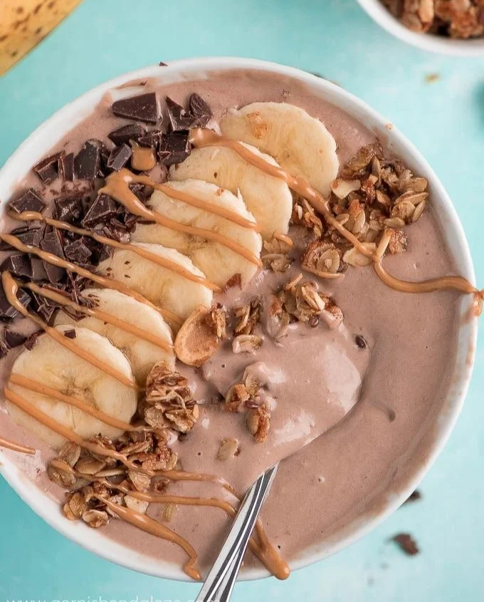 Chocolate Peanut Butter Smoothie Bowls