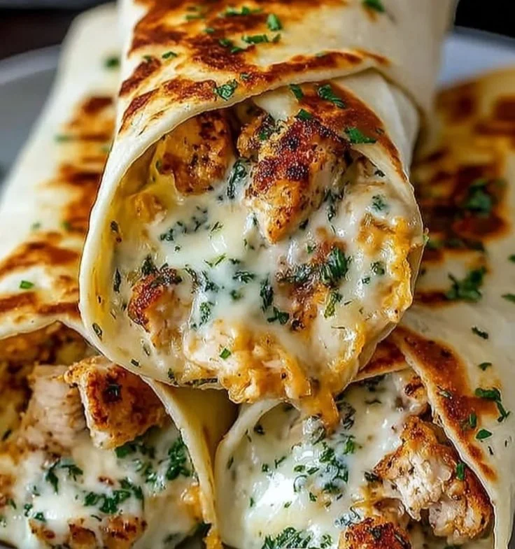Low Carb Cheesy Garlic Chicken Wraps