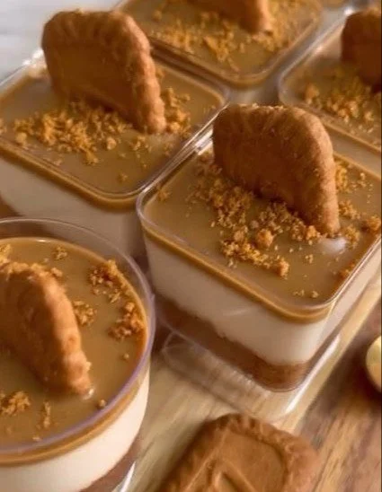 Delicious and easy Lotus Biscoff dessert cups served in elegant glasses.