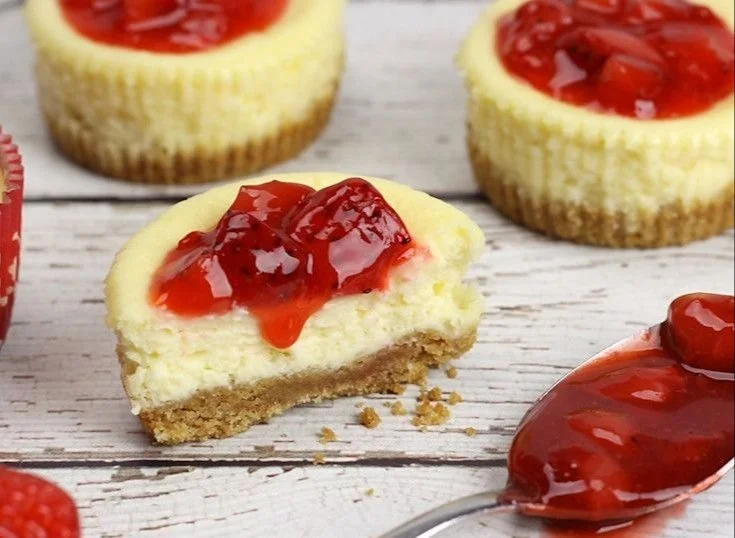 Easy Mini Cheesecakes 5 Easy Mini Cheesecakes