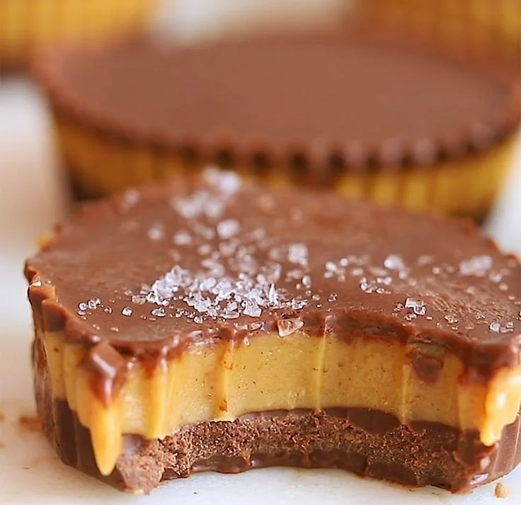 Delicious and healthy peanut butter cups with natural ingredients