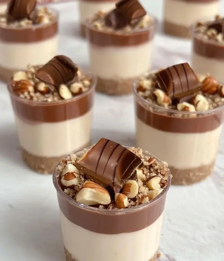 Mini Kinder Bueno Cheesecakes 5 Mini Kinder Bueno Cheesecakes