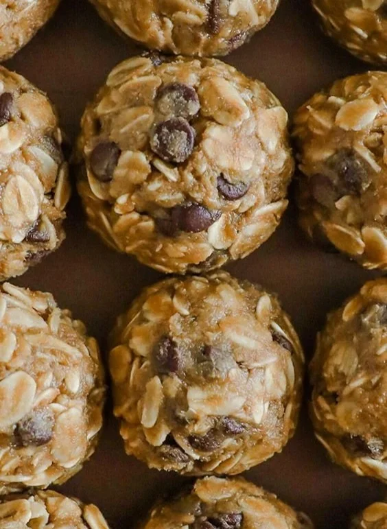 Peanut Butter Oatmeal Balls 6 Peanut Butter Oatmeal Balls