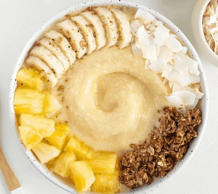 Pineapple Coconut Smoothie Bowl 6 Pineapple Coconut Smoothie Bowl