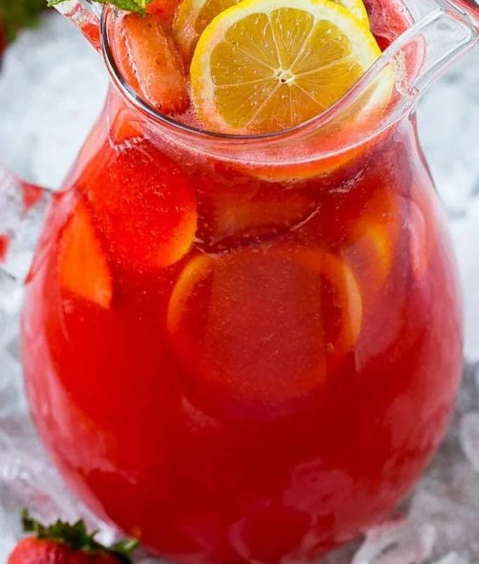 Homemade Strawberry Lemonade 5 Homemade Strawberry Lemonade